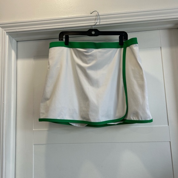 J. Crew Cloudstretch Wrap Mini Built In Shorts Tennis Skirt White Green XXL - Picture 2 of 4